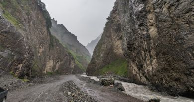 Панорамный вид: Кармадонское ущелье
